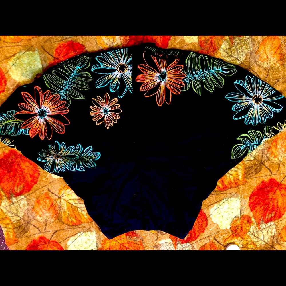 Full Circle flared skirt with flower embroidery, back zipper, 100% cotton